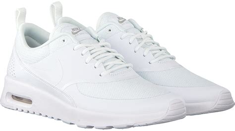 witte Nike sneakers